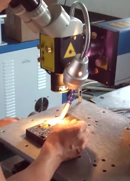 肌肉男教你安全高效使用通發(fā)激光焊接機(jī) 工業(yè)潤滑油新秘訣